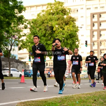 Runner Photo 4151417