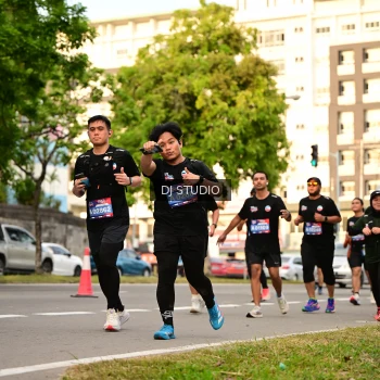 Runner Photo 4151427