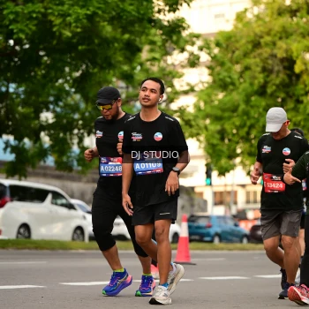 Runner Photo 4151535
