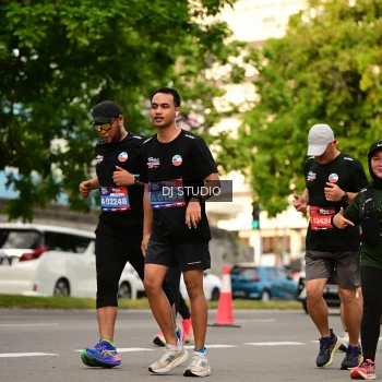 Runner Photo 4151543