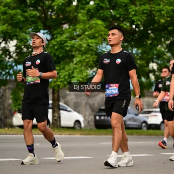 Runner Photo 4151553