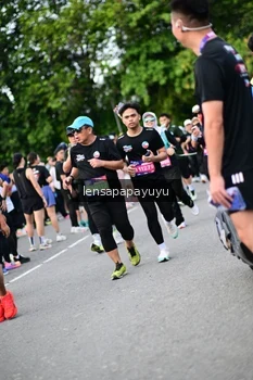 Runner Photo 4151573