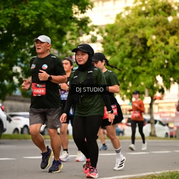Runner Photo 4151600