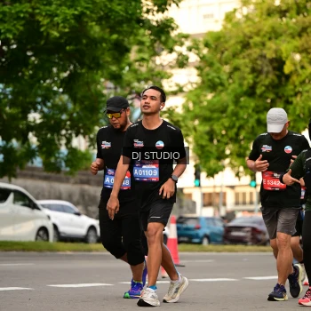 Runner Photo 4151620