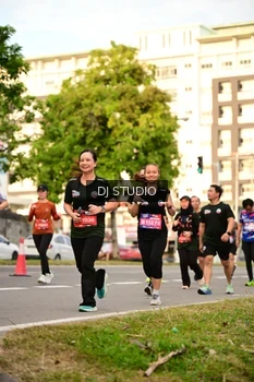 Runner Photo 4151632