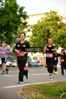 Runner Photo 4151663