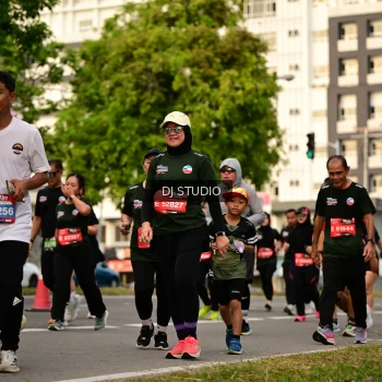 Runner Photo 4151674