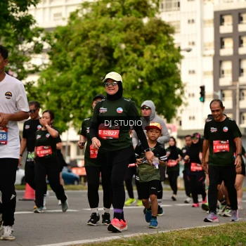 Runner Photo 4151681