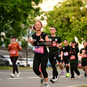 Runner Photo 4151704