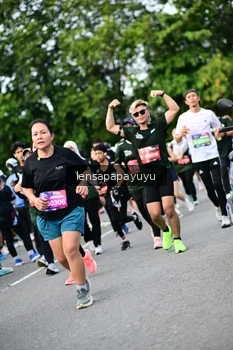 Runner Photo 4151713