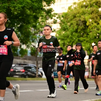 Runner Photo 4151729