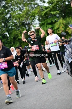 Runner Photo 4151739