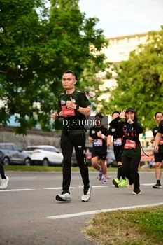 Runner Photo 4151769