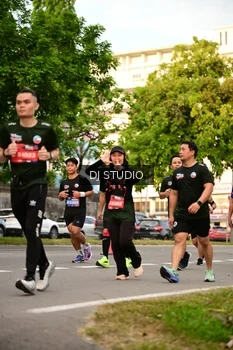 Runner Photo 4151777