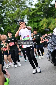Runner Photo 4151781