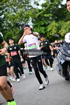 Runner Photo 4151784