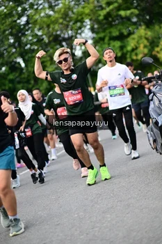 Runner Photo 4151793