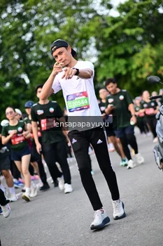 Runner Photo 4151822