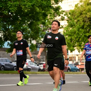 Runner Photo 4151837