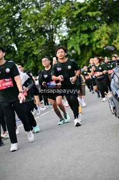 Runner Photo 4151843