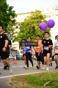 Runner Photo 4151860