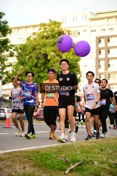 Runner Photo 4151873