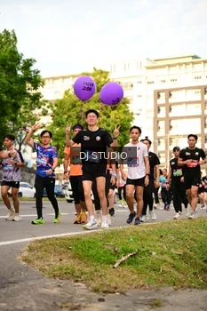 Runner Photo 4151883