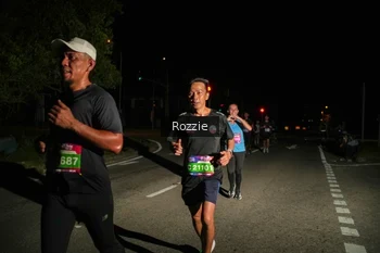 Runner Photo 4151907
