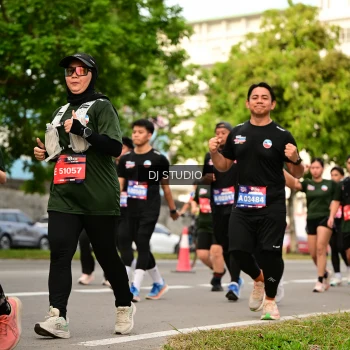 Runner Photo 4151975
