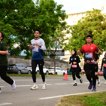 Runner Photo 4152050