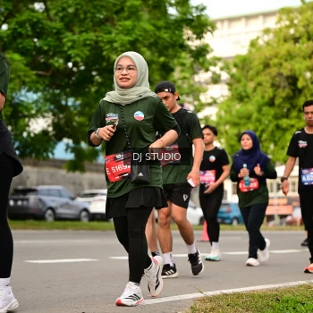 Runner Photo 4152104