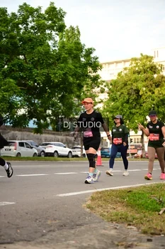 Runner Photo 4152108