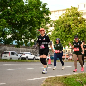 Runner Photo 4152114