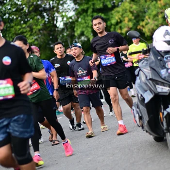 Runner Photo 4152202