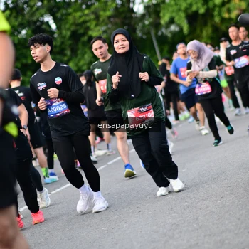 Runner Photo 4152233