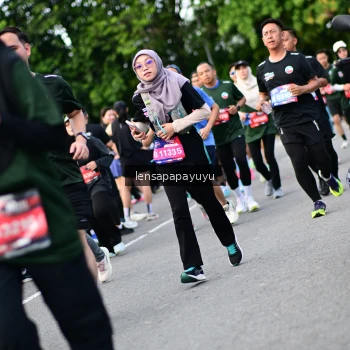 Runner Photo 4152255
