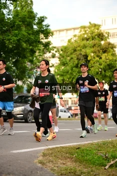 Runner Photo 4152298