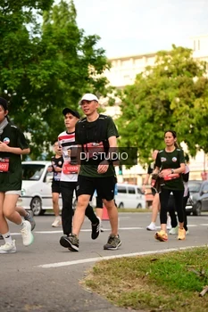 Runner Photo 4152314