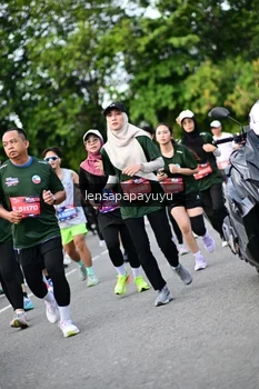 Runner Photo 4152339