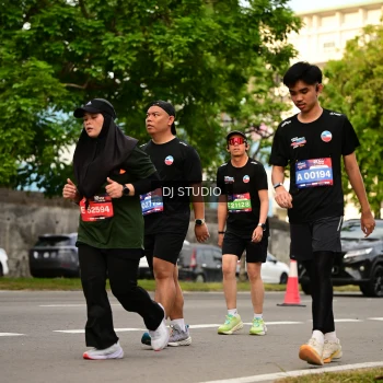 Runner Photo 4152354