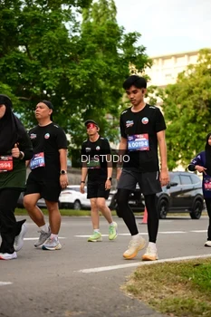 Runner Photo 4152367