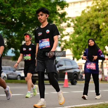 Runner Photo 4152380