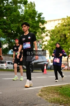 Runner Photo 4152393