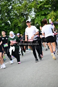 Runner Photo 4152395