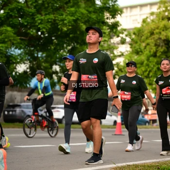 Runner Photo 4152400