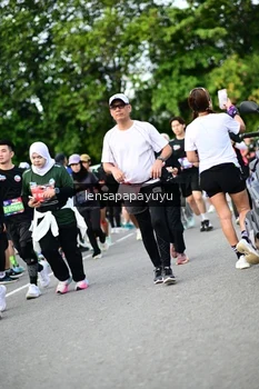 Runner Photo 4152421