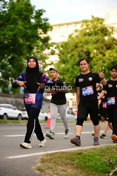 Runner Photo 4152430