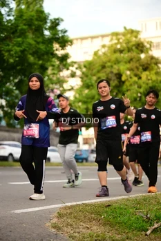 Runner Photo 4152448