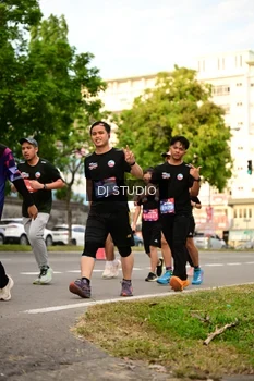 Runner Photo 4152460