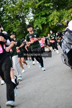 Runner Photo 4152476